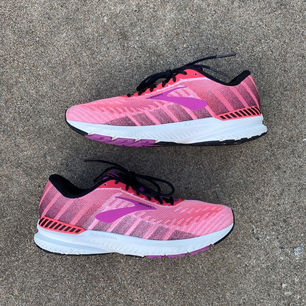 Womens Size 9.5 Brooks Ravenna 10 Shoes